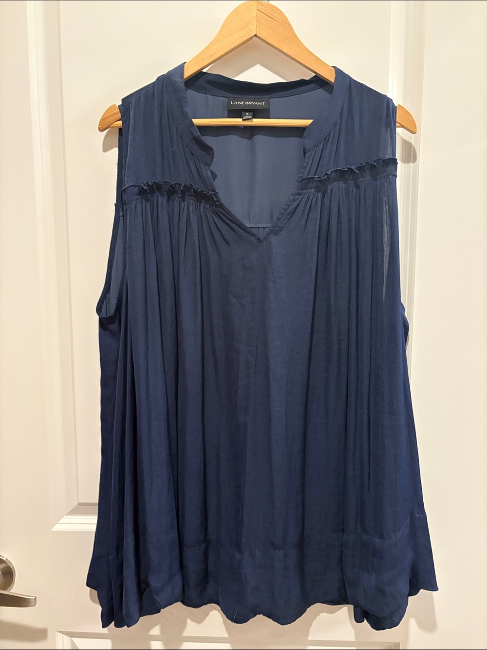 Lane Bryant Navy Sleeveless Pleated V-Neck Tunic